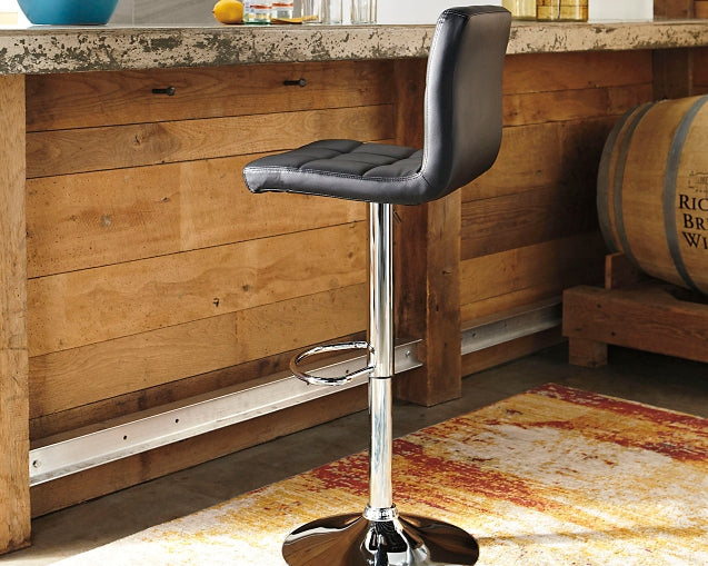 Bellatier Tall UPH Swivel Barstool(2/CN)