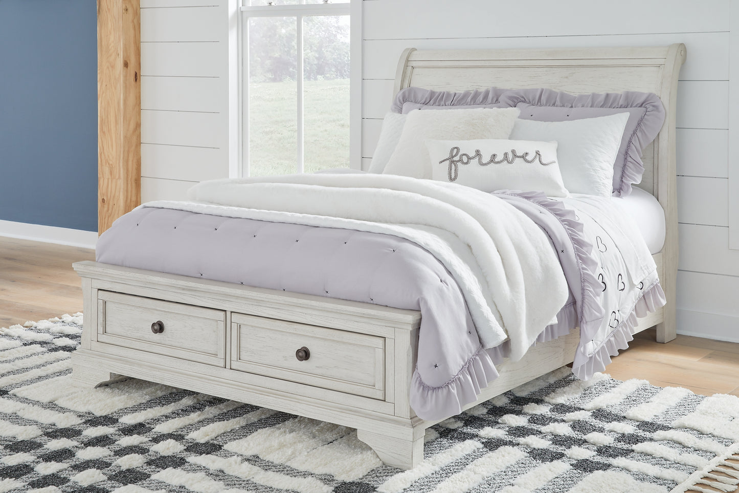 Robbinsdale  Sleigh Bed With Storage