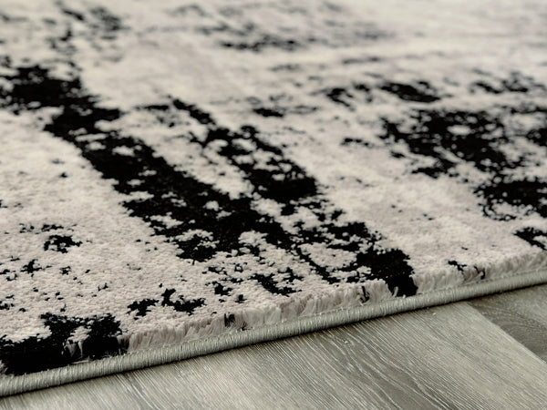 Zekeman Medium Rug